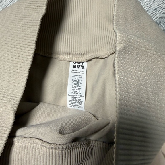 JoyLab Shorts - Picture 3 of 3